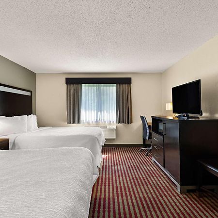 Best Western Germantown Inn Екстериор снимка