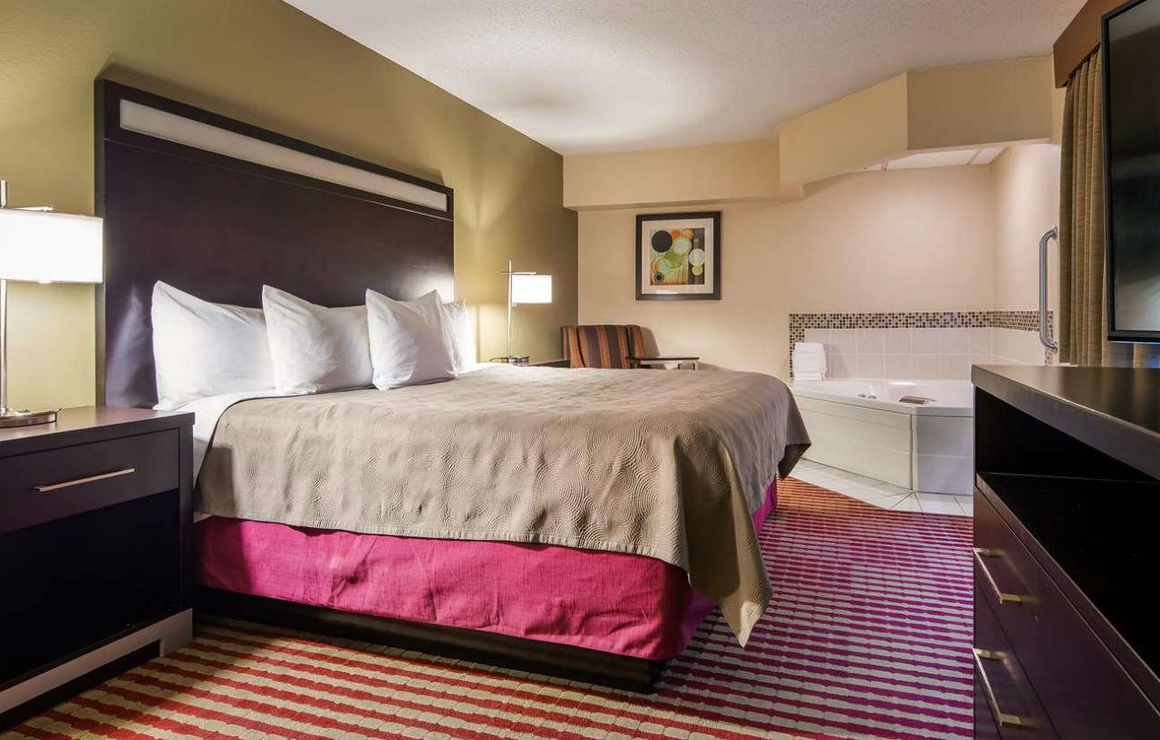 Best Western Germantown Inn Екстериор снимка