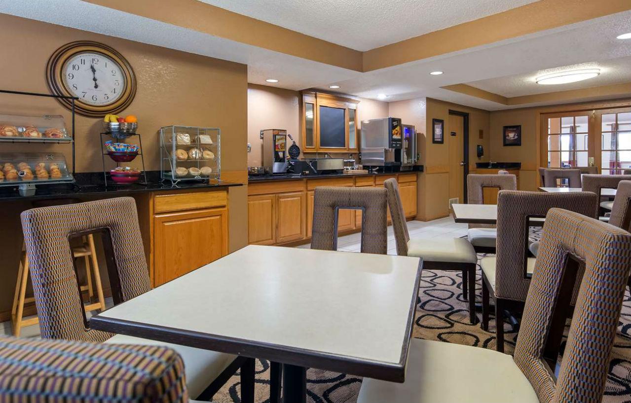 Best Western Germantown Inn Екстериор снимка