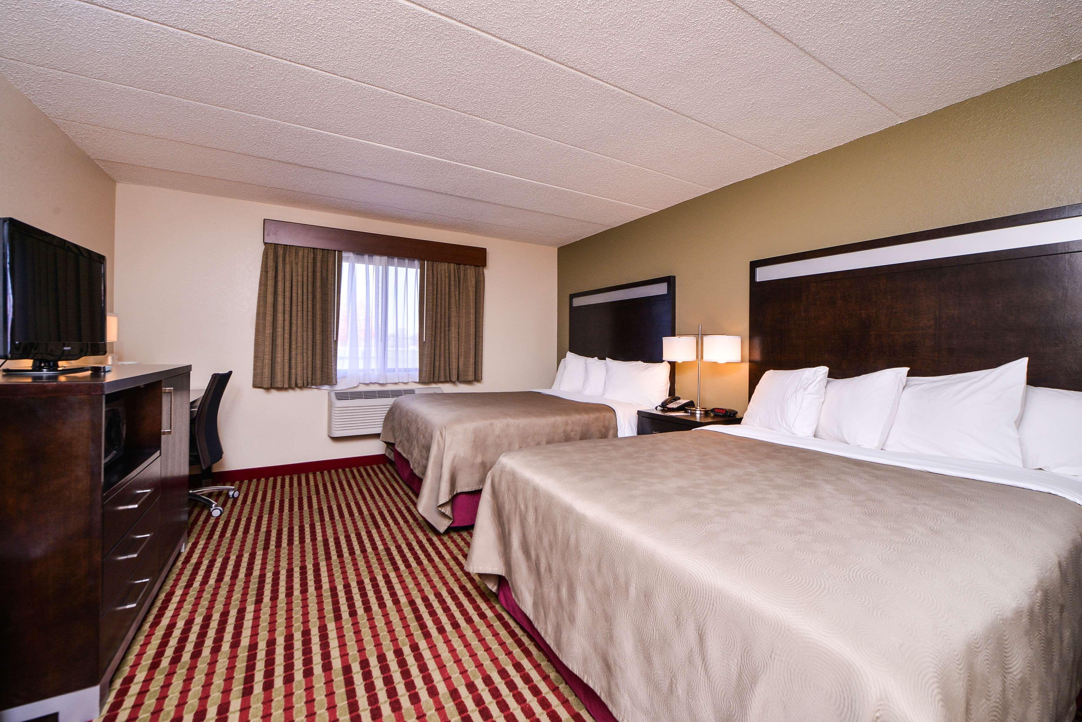 Best Western Germantown Inn Екстериор снимка
