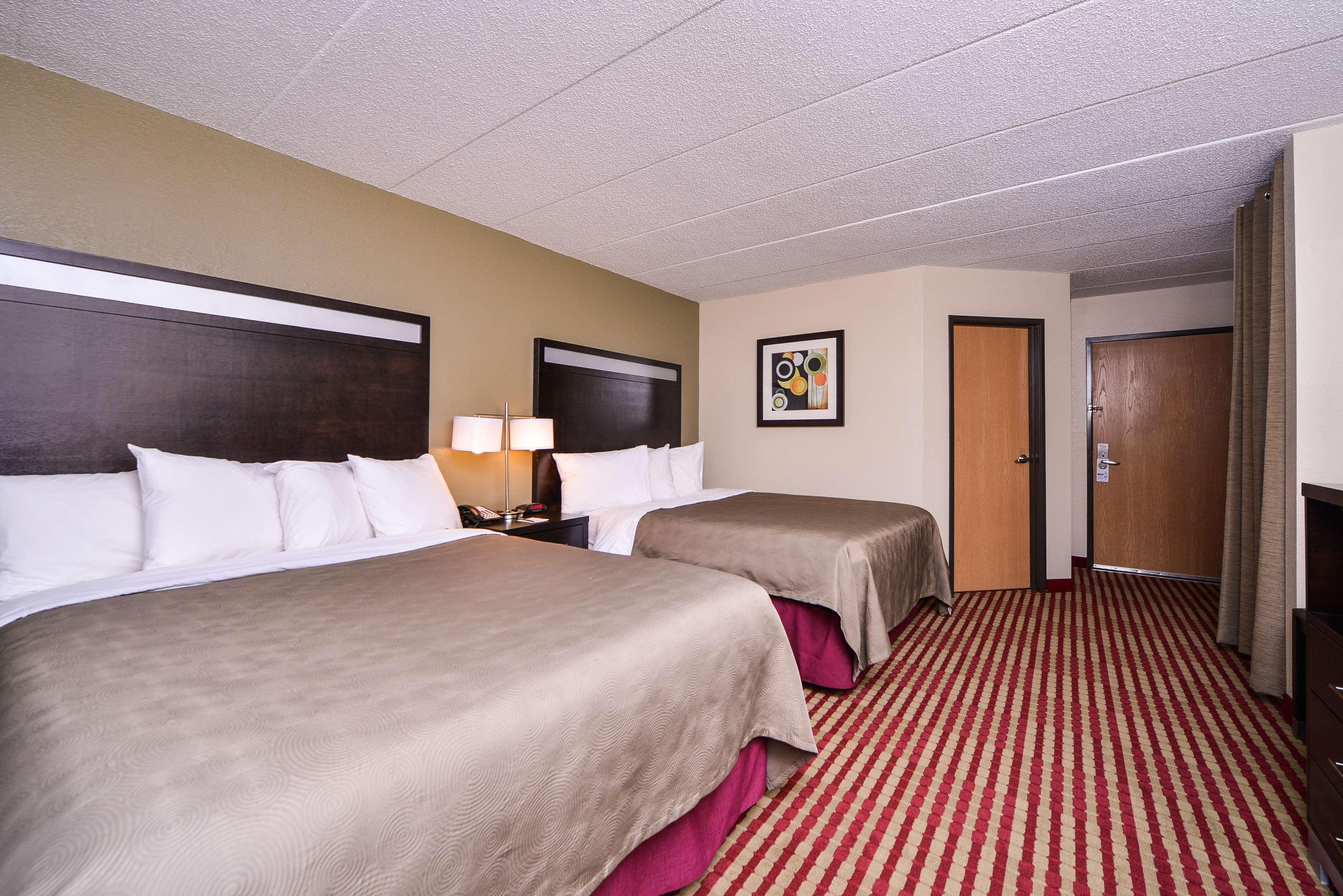 Best Western Germantown Inn Екстериор снимка
