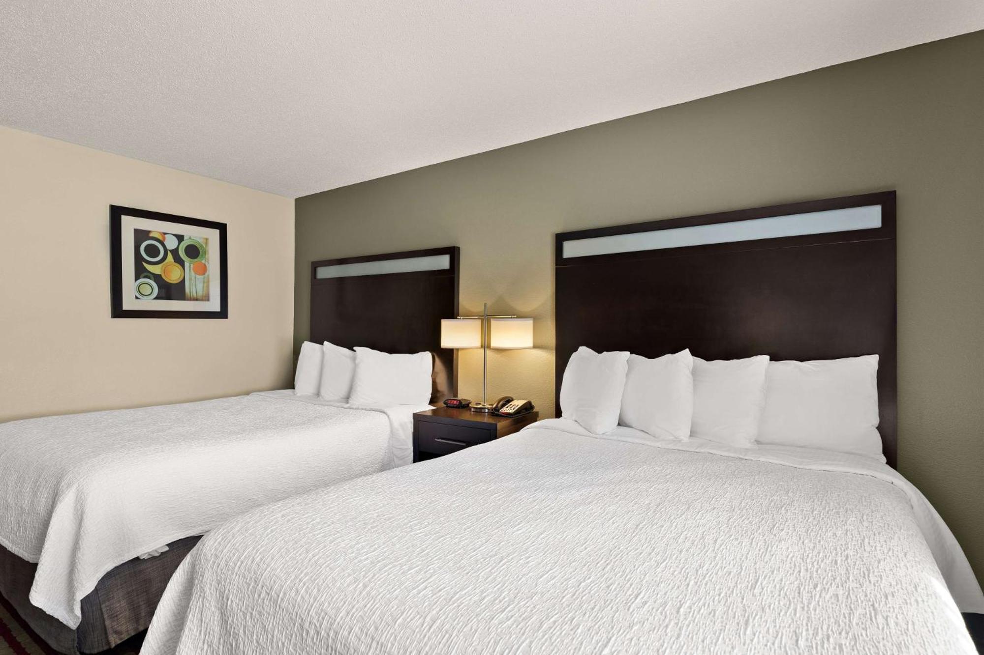 Best Western Germantown Inn Екстериор снимка