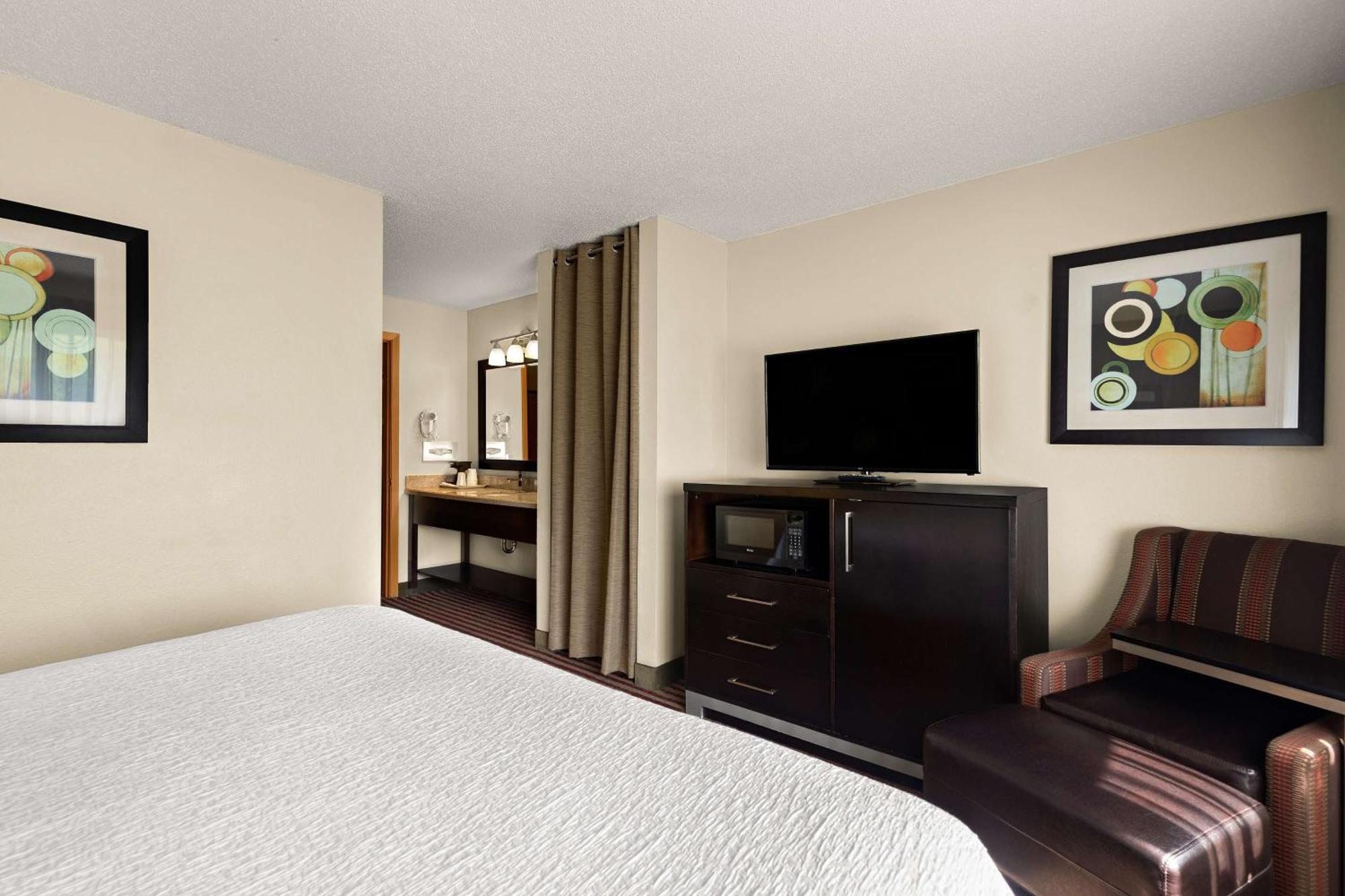 Best Western Germantown Inn Екстериор снимка