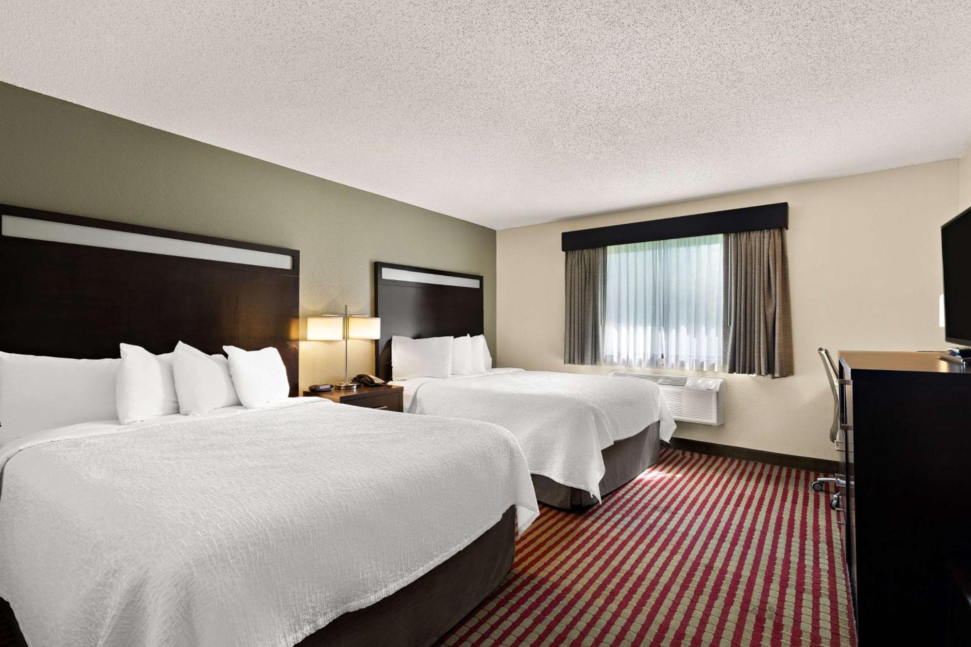 Best Western Germantown Inn Екстериор снимка