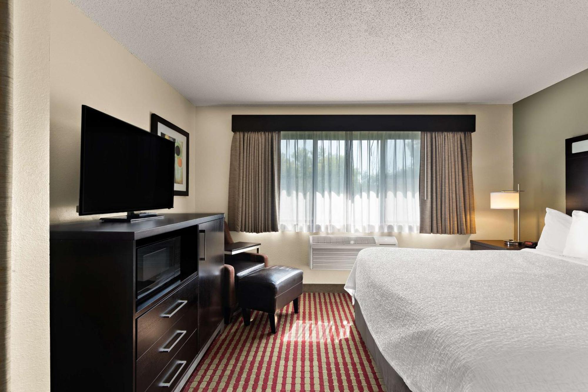 Best Western Germantown Inn Екстериор снимка