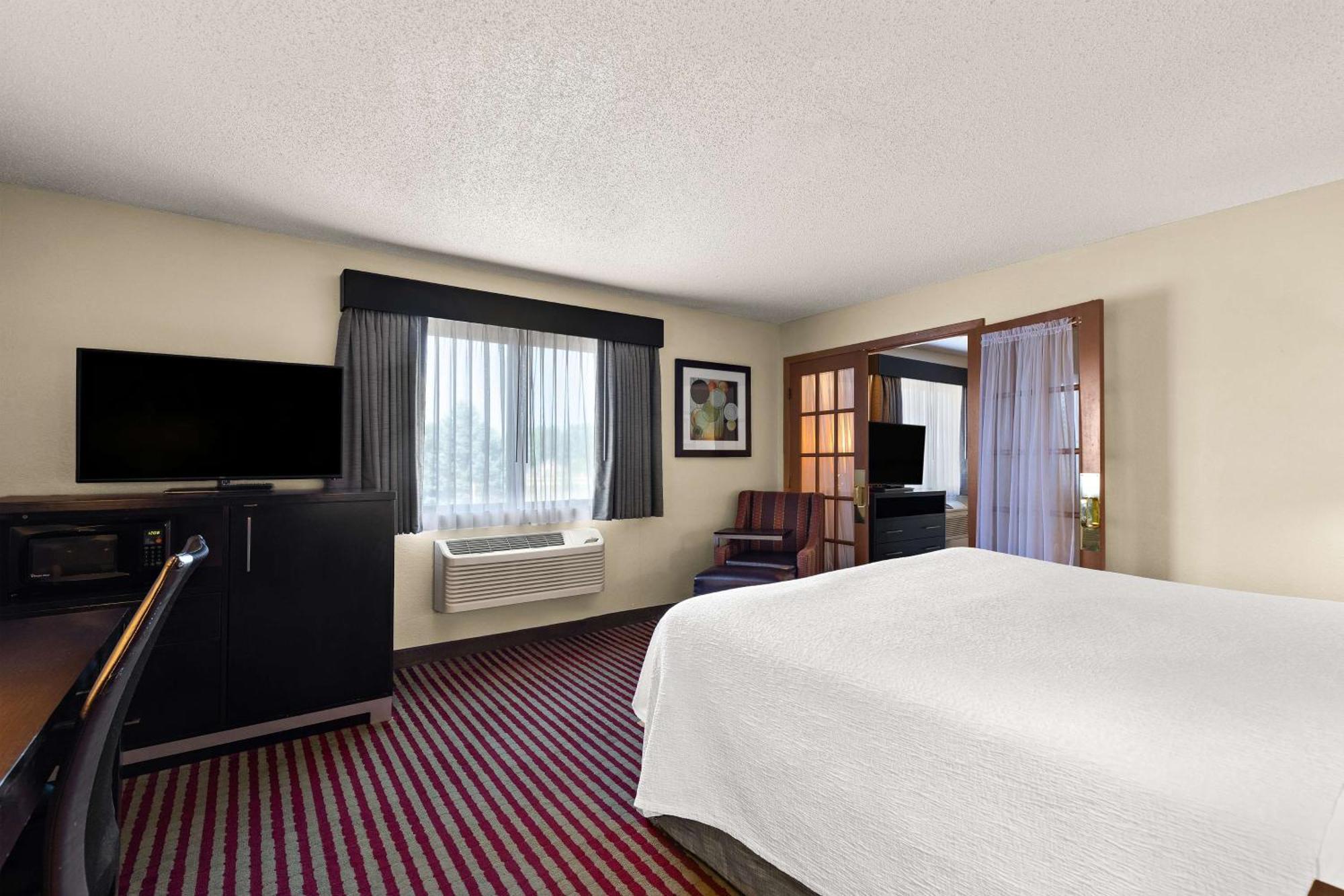 Best Western Germantown Inn Екстериор снимка